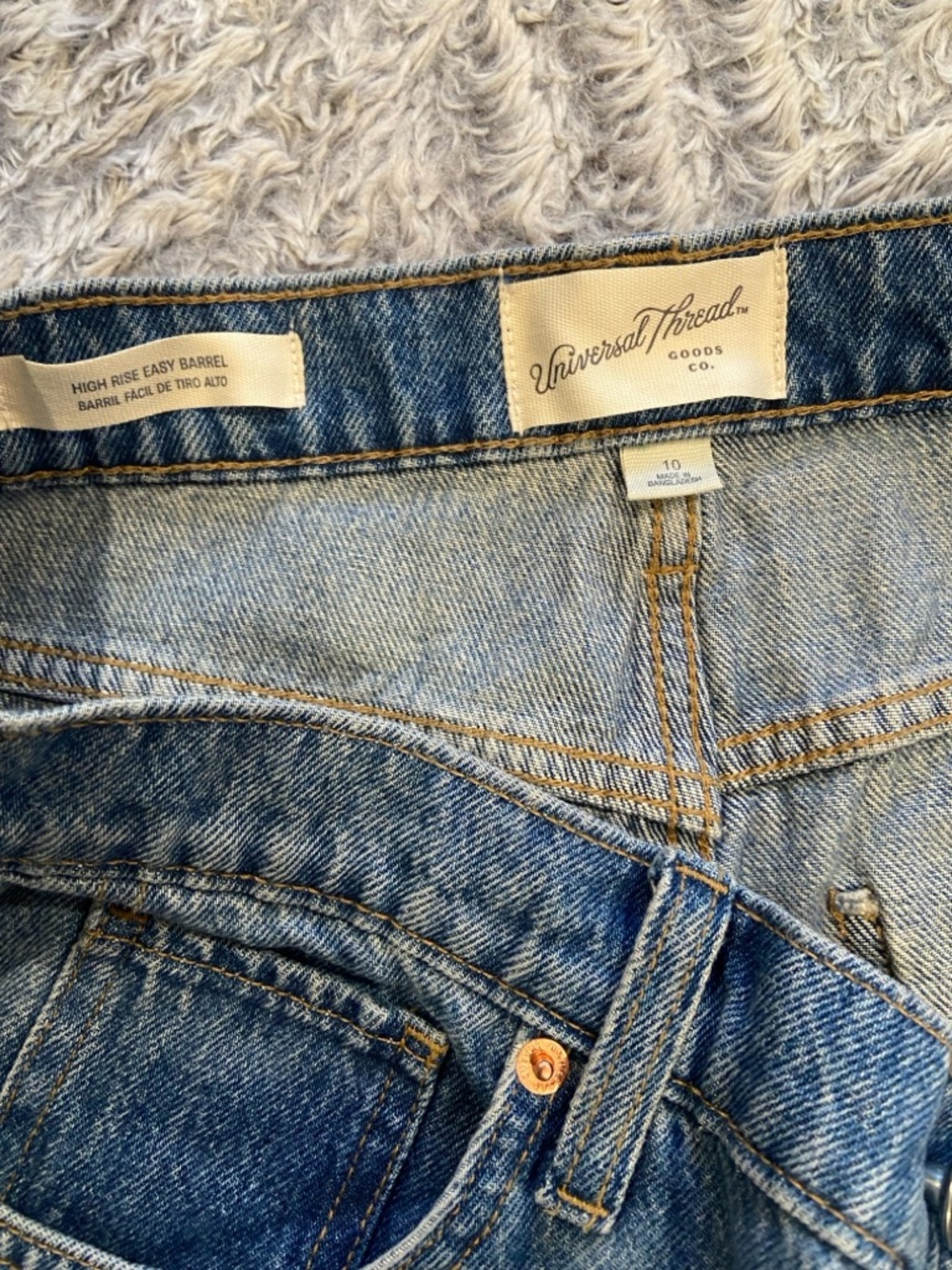 Universal Thread High Rise Blue Mom Jeans - Picture 10 of 10